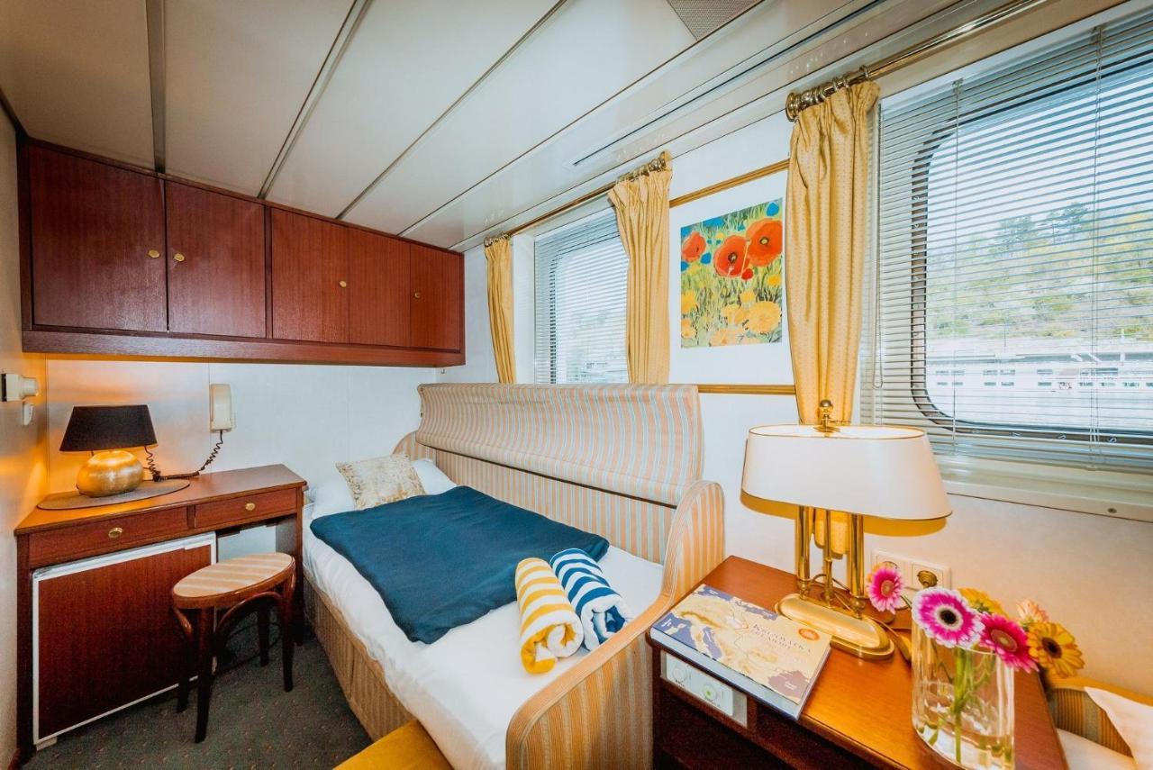 River Hotel Koenigstein Прага Екстер'єр фото